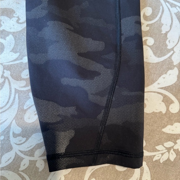 Athleta Rainer Reflective Tight Size 1X NWT - Picture 4 of 5
